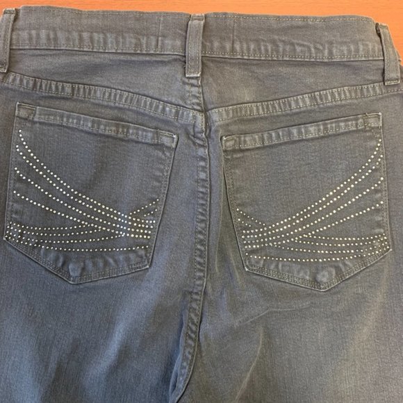 NYDJ High Waisted - Picture 7 of 10